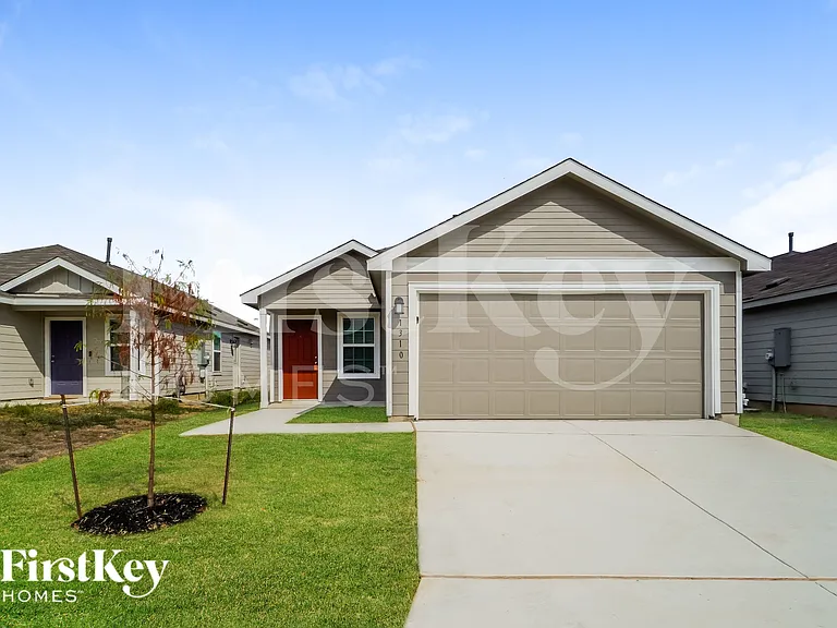 1310 Kiskadee Way — Photo 1