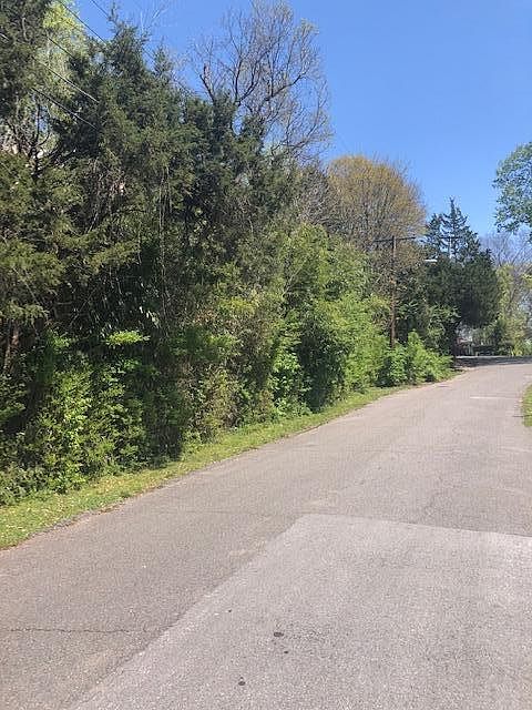 2nd image of 3845 Montview Dr