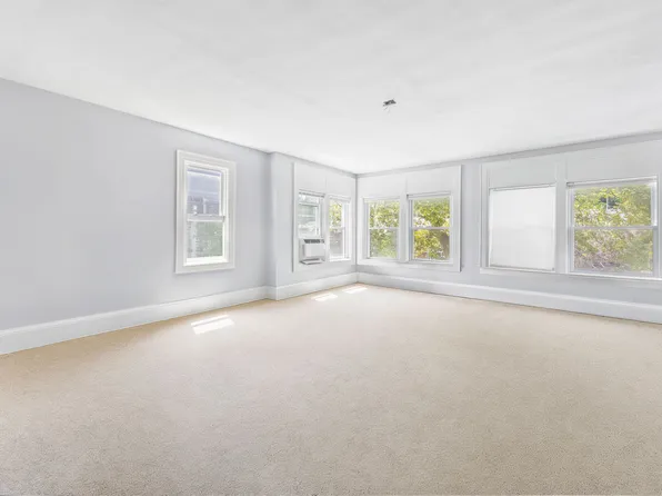 2053 East 16th Street image 8 of 17