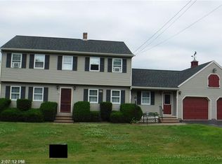 21 Williams St, Hampden, ME 04444