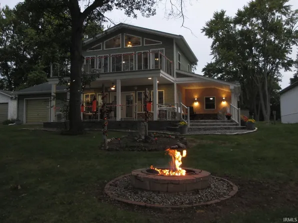 3102 E McKinley Dr, Monon, IN 47959