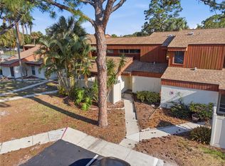 2058 Sunset Point Rd APT 15, Clearwater, FL 33765