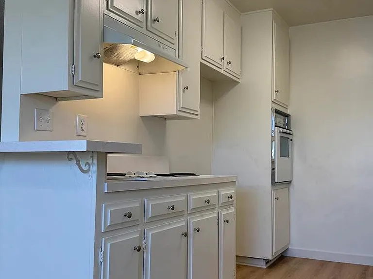 5292 Newcastle Ave #23 — Photo 9
