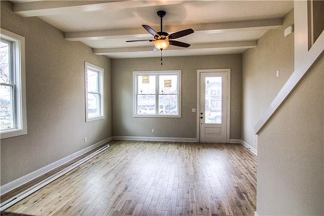 2nd image of 2013 E Beech Ave