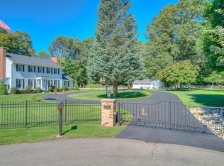 1125 Brookwood Dr, Muskegon, MI