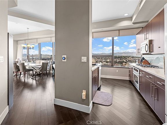 3rd image of 1100 Wilshire Blvd APT 2702