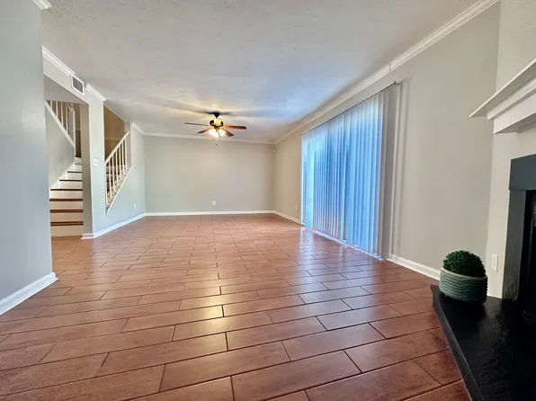 728 Somerset Ct, Marietta, GA 30067