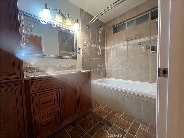27909 Wellston Dr — Photo 10