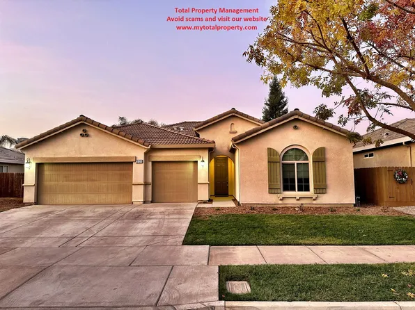 3126 W Perez Ave, Visalia, CA 93291