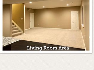7820 S Queensburg Way, Aurora, CO 80016