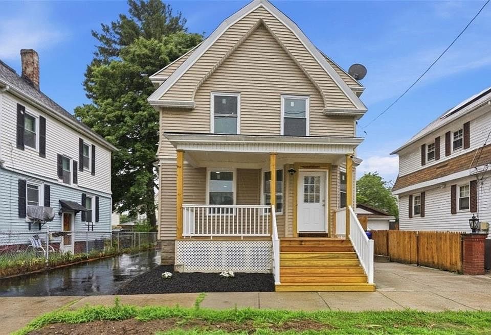 1st image of 252 California Ave