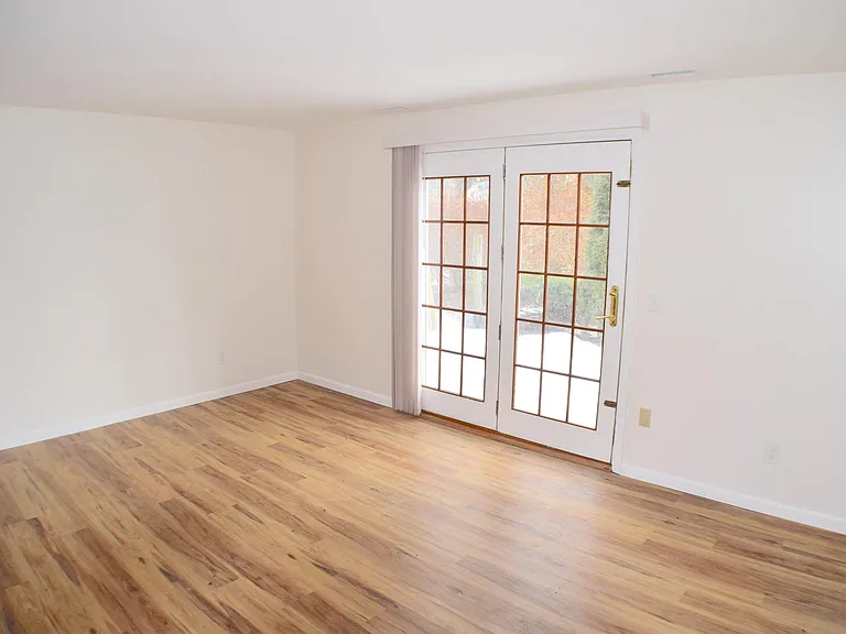 Mountain Ridge Townhouses — Photo 32
