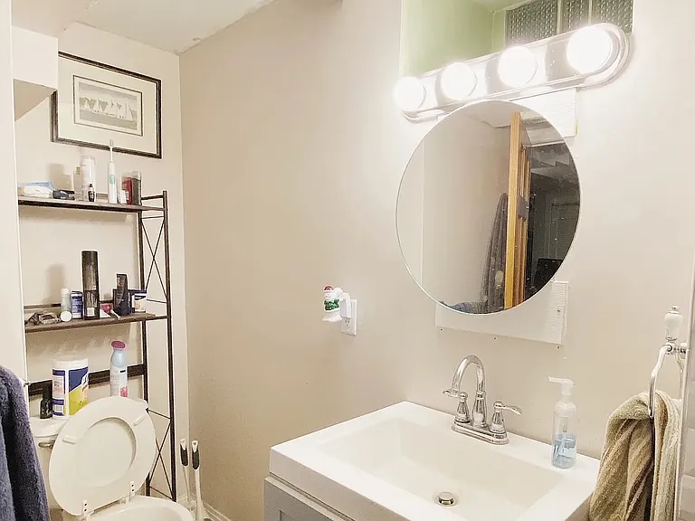 632 Quincy St NE #1 — Photo 14