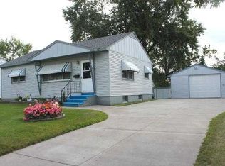 2217 Brookview Dr, Brooklyn Center, MN 55430