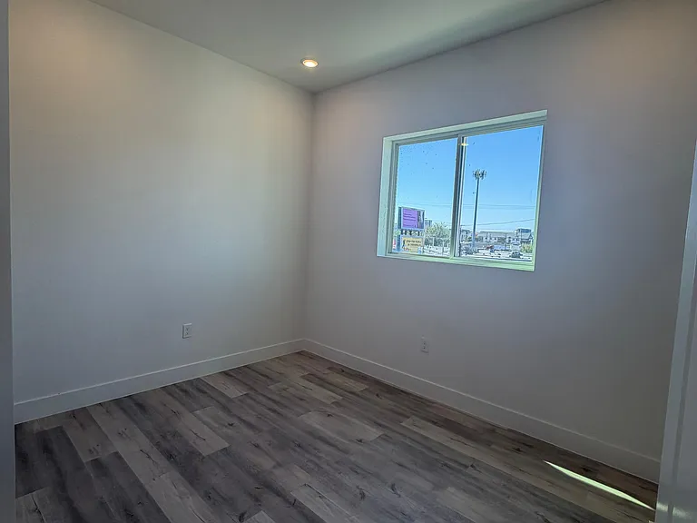 111-4514 Bryan St — Photo 6