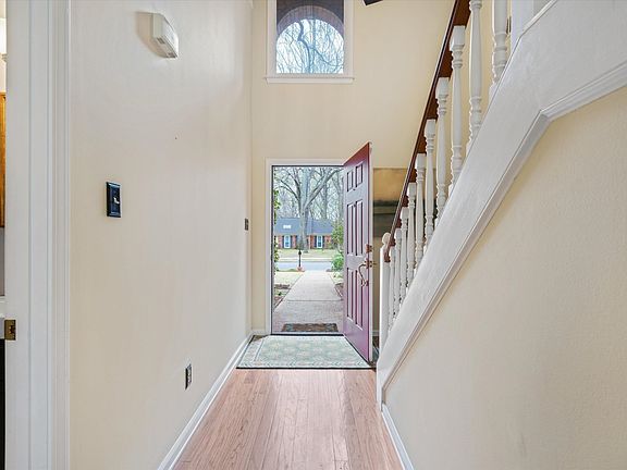 4th image of 541 McElroy Rd