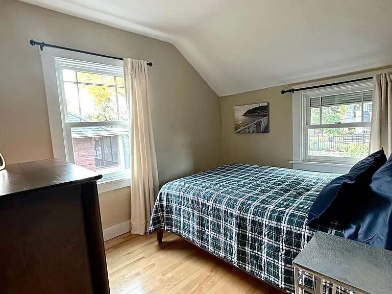 210 N Breese Ter — Photo 26