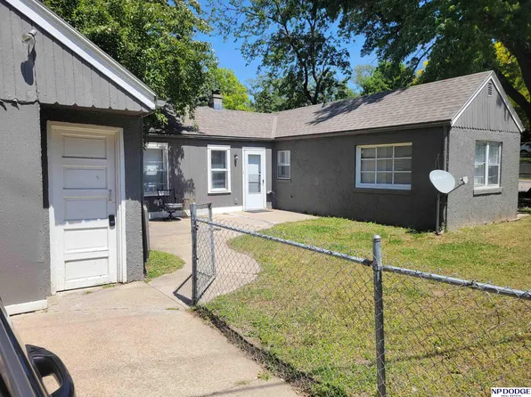 4702 N 60th St, Omaha, NE 68104