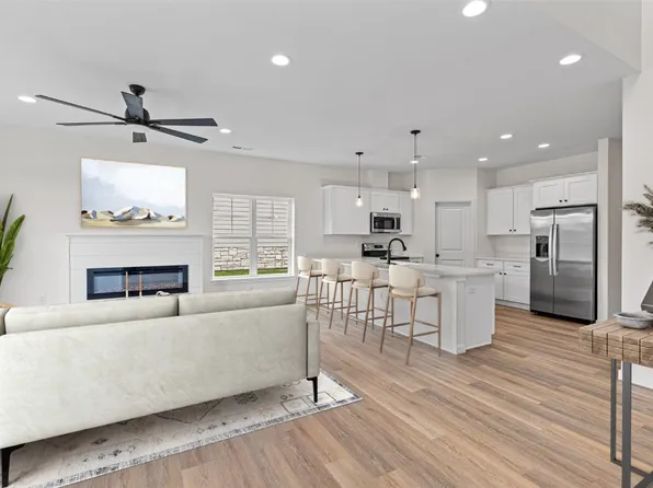 4671 Herbert Hoover Hwy #A-b, C Iowacity, IA 52240