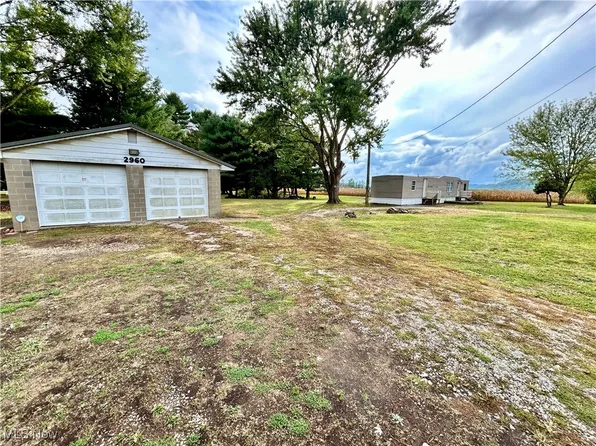 2960 Riverside Park Rd SE, Uhrichsville, OH 44683