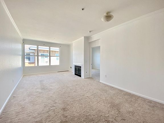 3rd image of 101 Crescent Way APT 2413