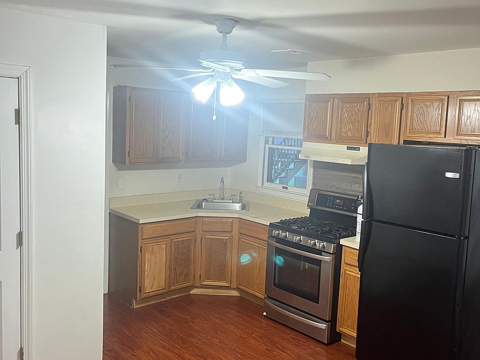 2nd image of 145 Tunes Brook Dr
