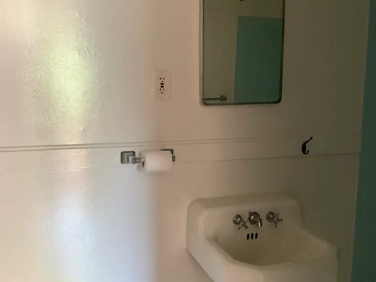 909 Sophia St #A — Photo 13