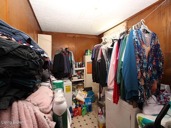 5th image of 663 Atwood St