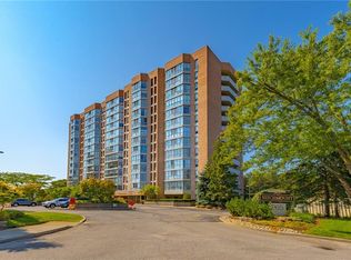 The Beechmount, Waterloo, ON N2L 6E4