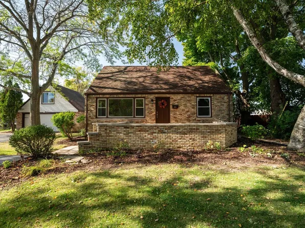 2816 West Lawn AVENUE, Racine, WI 53405