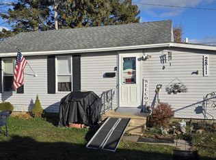 2811 Douglas Ave, Racine, WI 53402