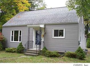 145 Maxwell Ave, North Syracuse, NY 13212