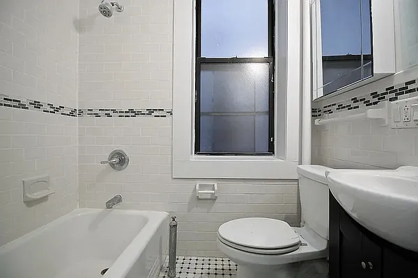 Rented by STAR CITIES INTERNATIONAL PROPERTY CORPORATION | media 13