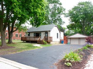 244 E Crest Ave, Bensenville, IL 60106