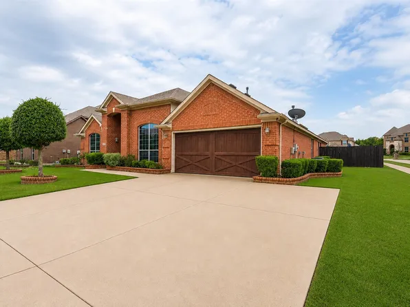 1002 Grover Ct, Cedar Hill, TX 75104