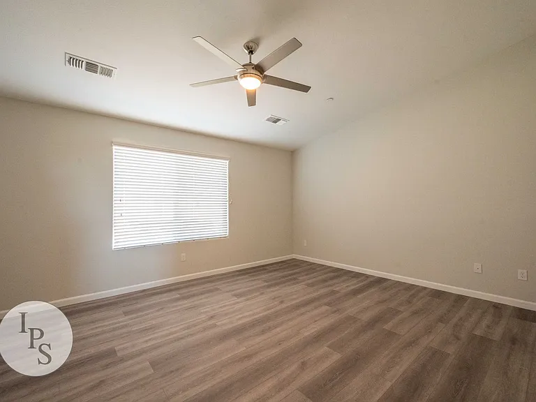 3611 Lansing Ave — Photo 26