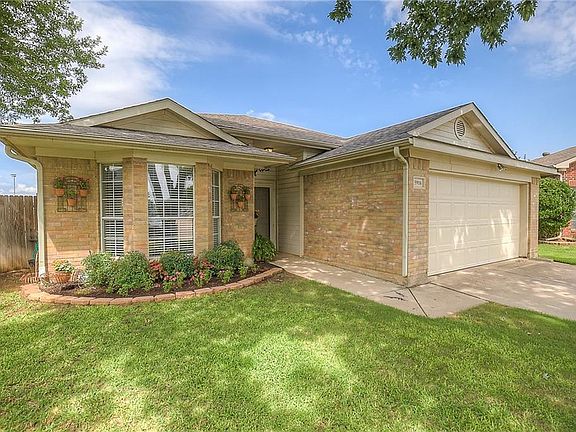 2nd image of 5916 Colebrook Ct