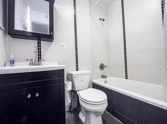 Rented by Hagstrom Management Inc | media 21