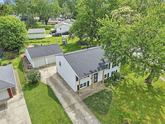 5th image of 548 Empire Dr