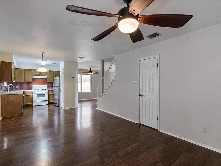 13210 Marrero Dr — Photo 15