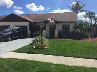 8466 Blue Cypress Dr, Lake Worth, FL 33467