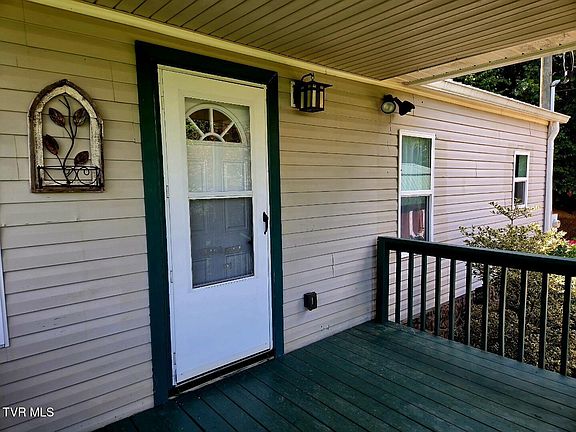3rd image of 150 Wellman Rd