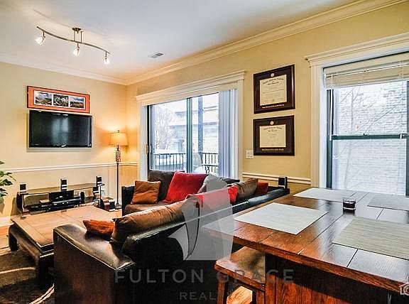 4th image of 625 W Arlington Pl #1/22N