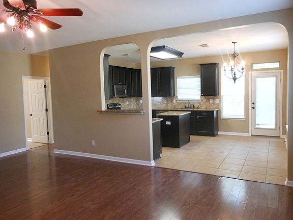 5th image of 2242 Lakeline Dr