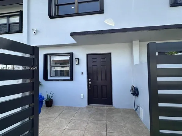 8010 SW 152nd Ave APT 211, Miami, FL 33193