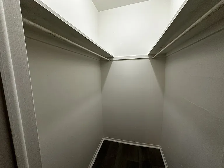 172 W Maple Ave #1 — Photo 17