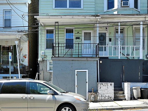 3rd image of 725 N 2nd St