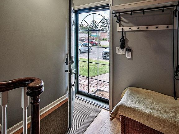 2nd image of 5858 Kesswood Ct #5858