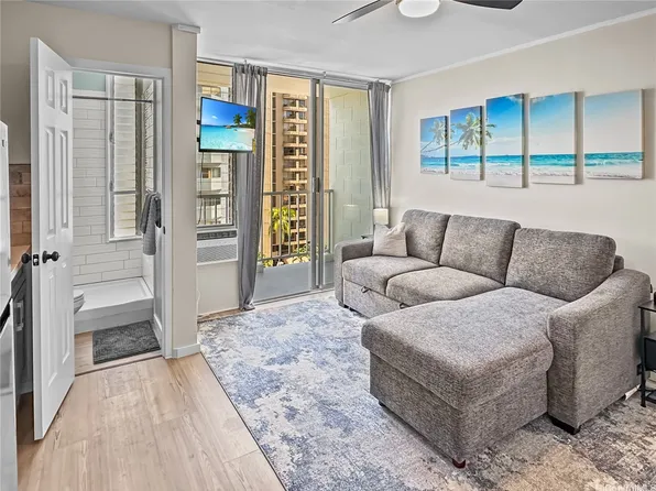 2509 Ala Wai Blvd APT 904, Honolulu, HI 96815
