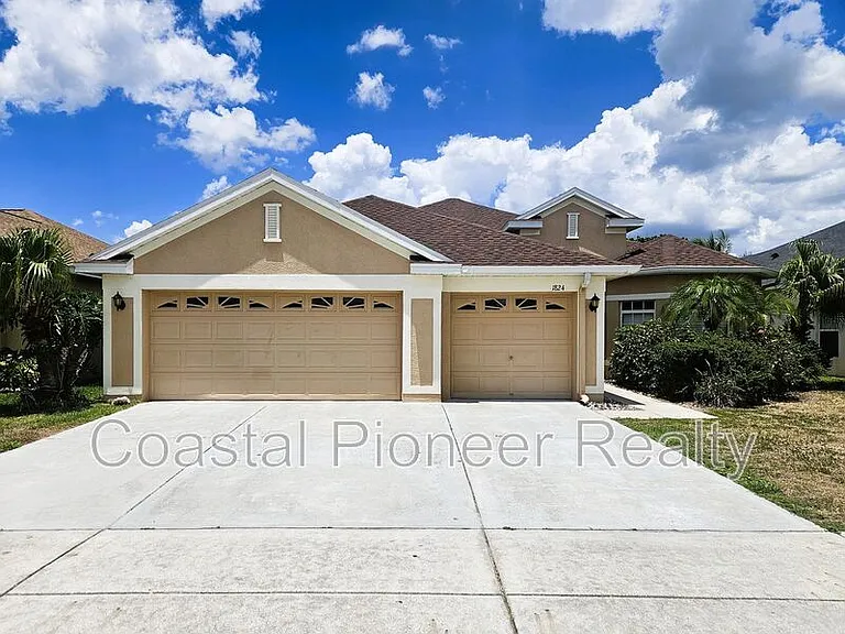1824 Mira Lago Cir — Photo 2